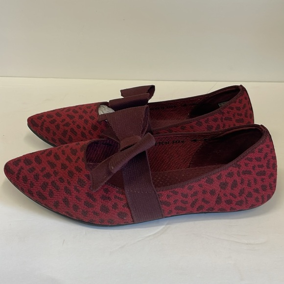 Skechers Memory Foam Burgandy Leopard Print Bow Flats - Picture 6 of 10
